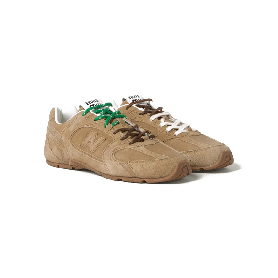New Balance 530 x Miu Miu Baskets Marron Blanc Homme Femme - 2