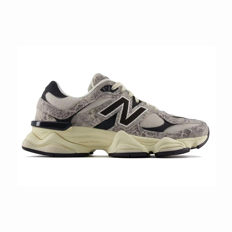 New Balance 9060 Year of the Snake Baskets Blanc Cassé Noir Homme Femme - 1