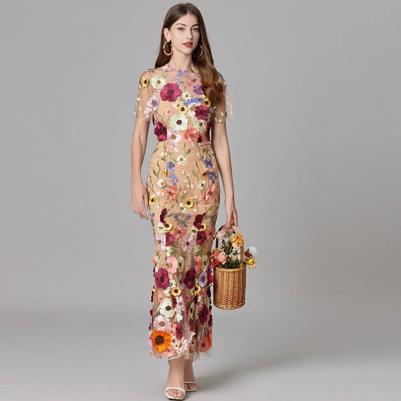 Phoebe | Robe maxi sans manches pour femme avec appliqué floral