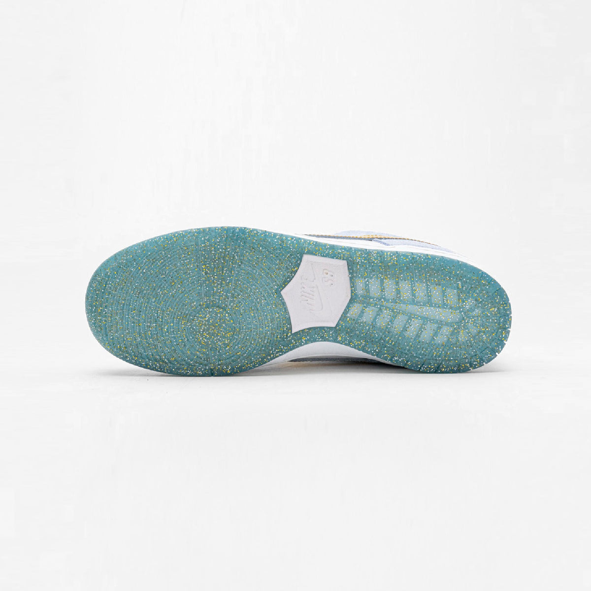 Nike SB Dunk Low x Sean Cliver Baskets Bleu Or Homme Femme - 4