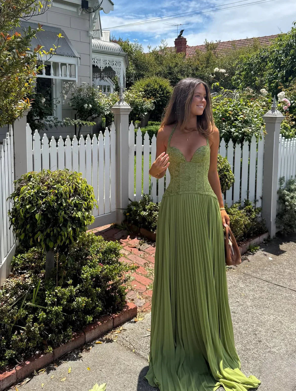 Bella | Robe maxi plissée à corset pour femmes, idéale pour les invitées de mariage