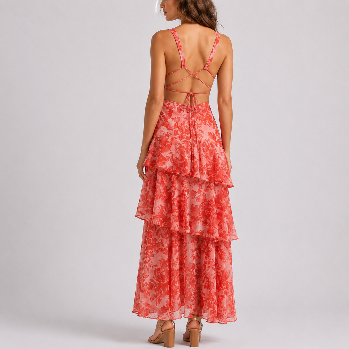 Robe Longue Fleurie Décolleté V Femme robe dos nu longue en tissu léger et fluide, vue de dos