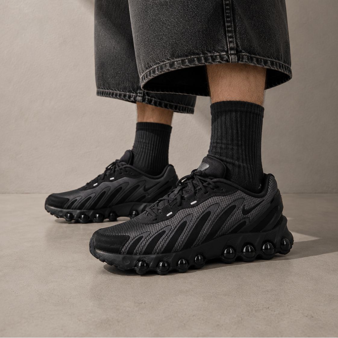 Nike Air Max DN8 SE Black Dark Grey Baskets Noir Gris Homme Femme - 4