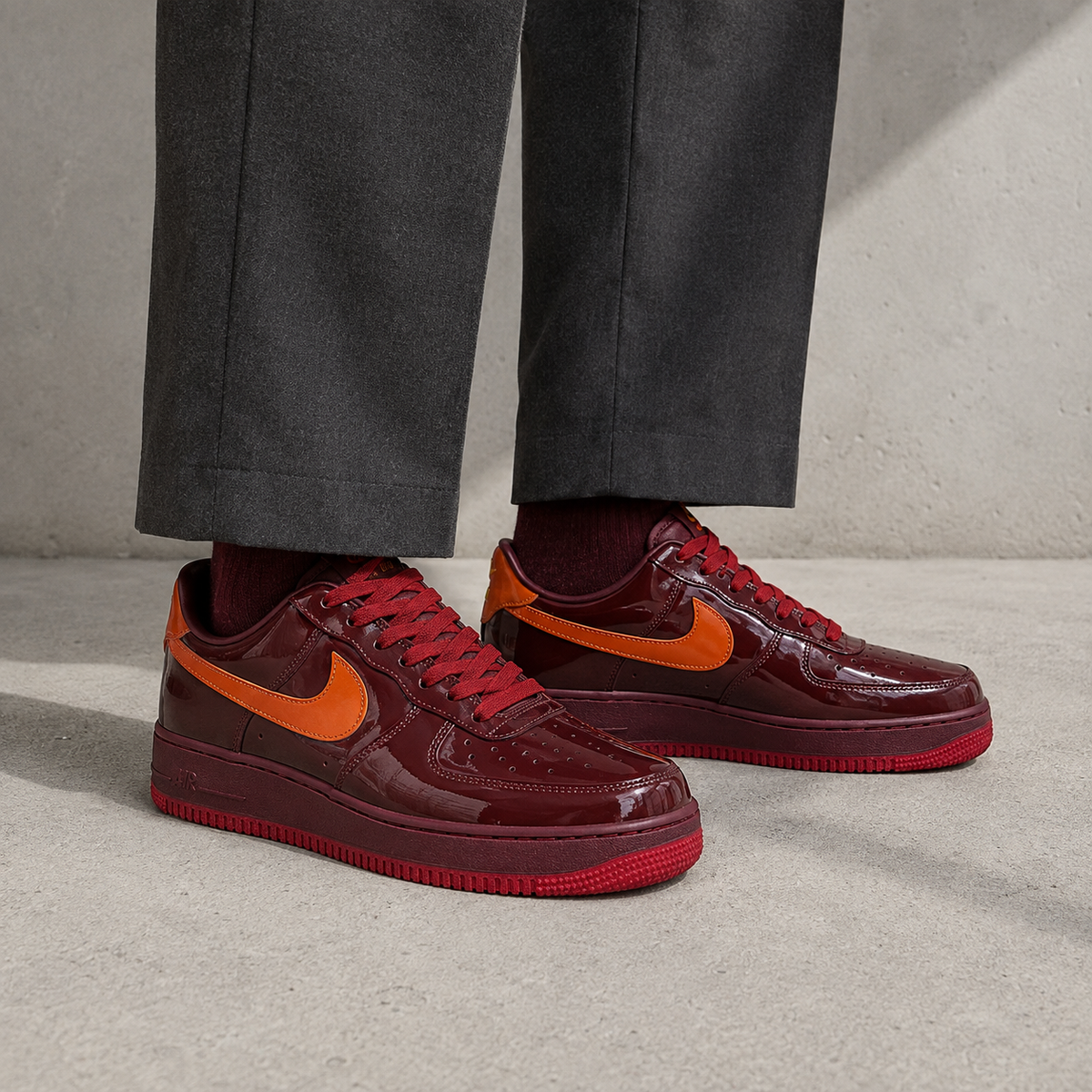 Nike Air Force 1 Low Patent Leather Dark Team Red Safety Orange Baskets Rouge Orange Mixte - 5