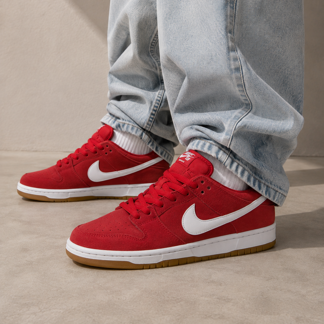 Nike SB Dunk Low Ishod Wair University Red Baskets Rouge Noir Homme Femme - 5