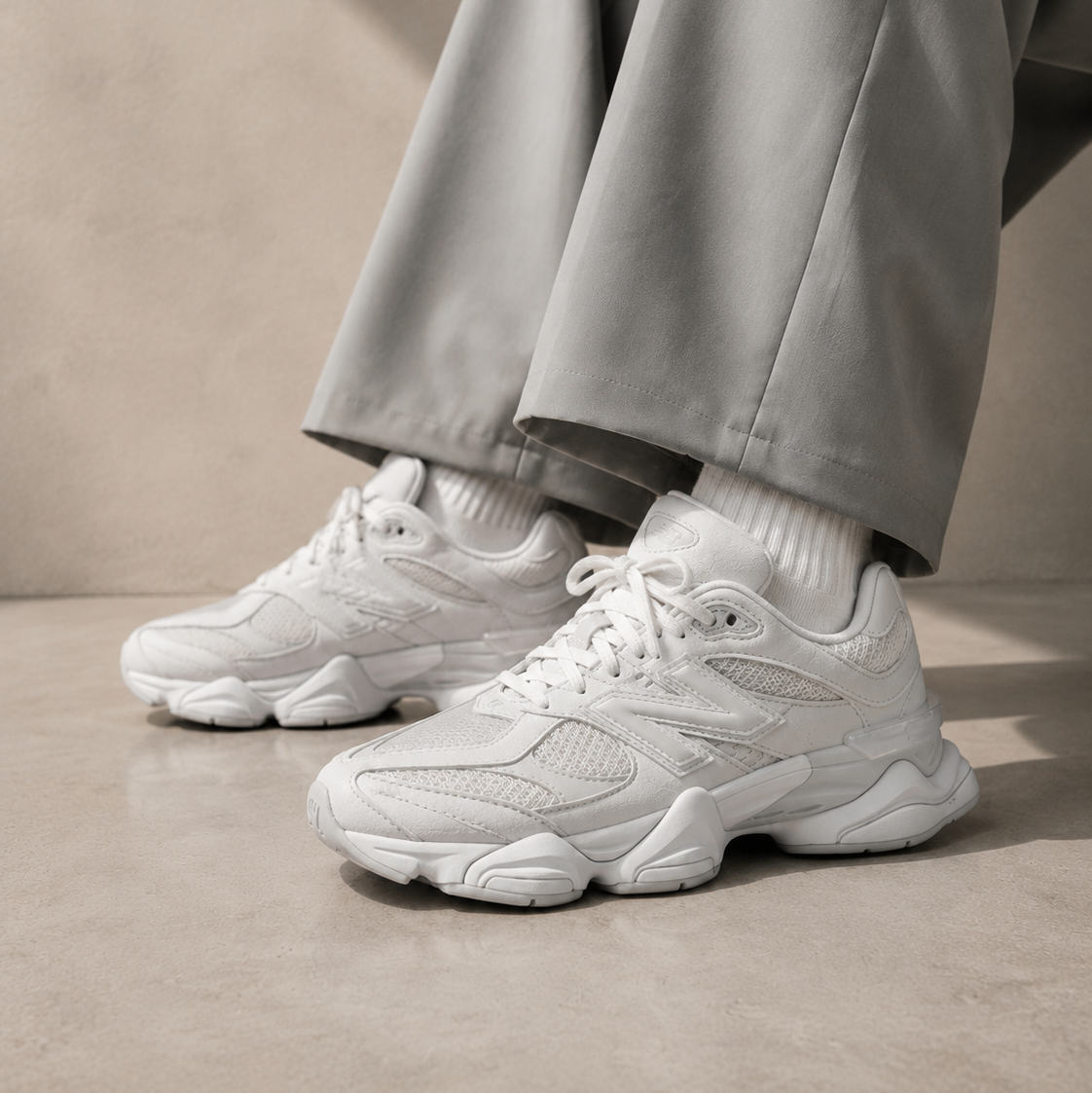 New Balance 9060 Monochrome Baskets Blanc Homme Femme - 5