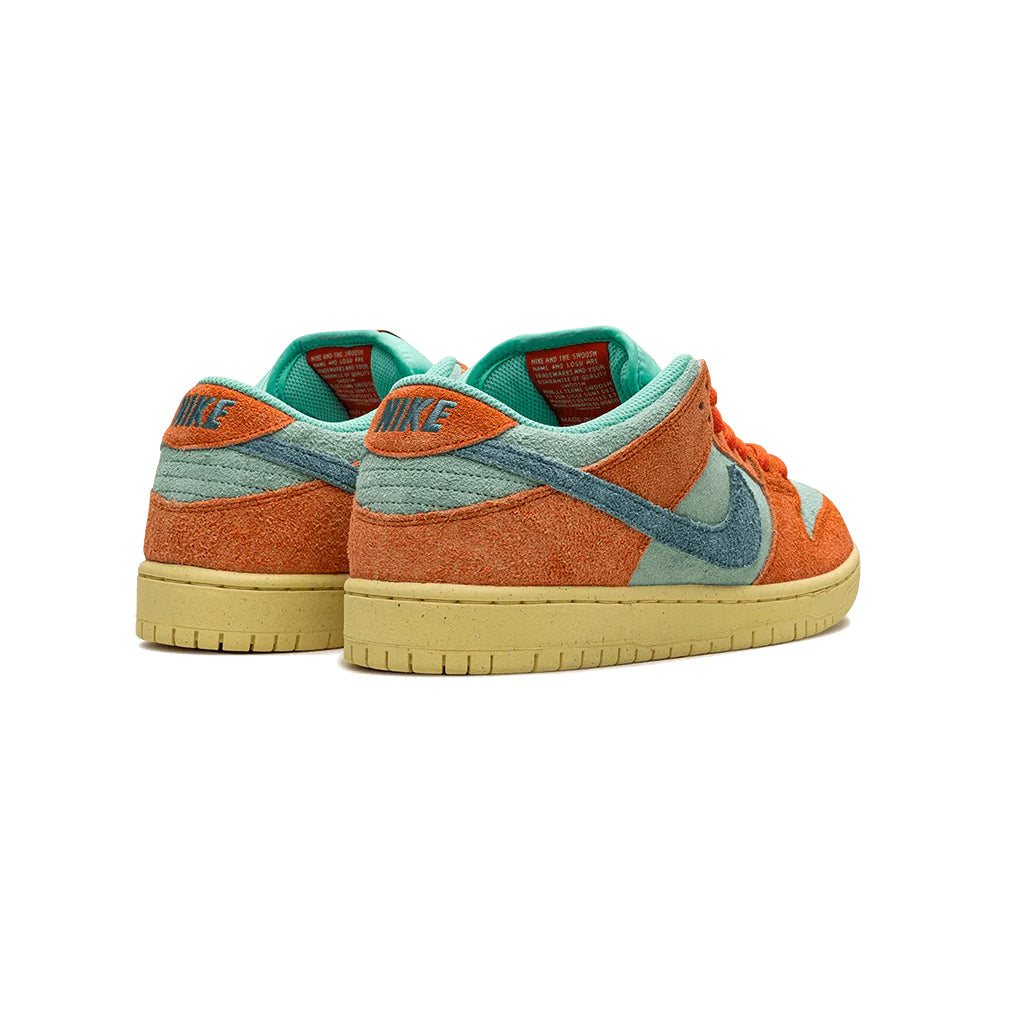 Nike SB Dunk Low Orange Emerald Rise Baskets Orange Vert Homme Femme - 3