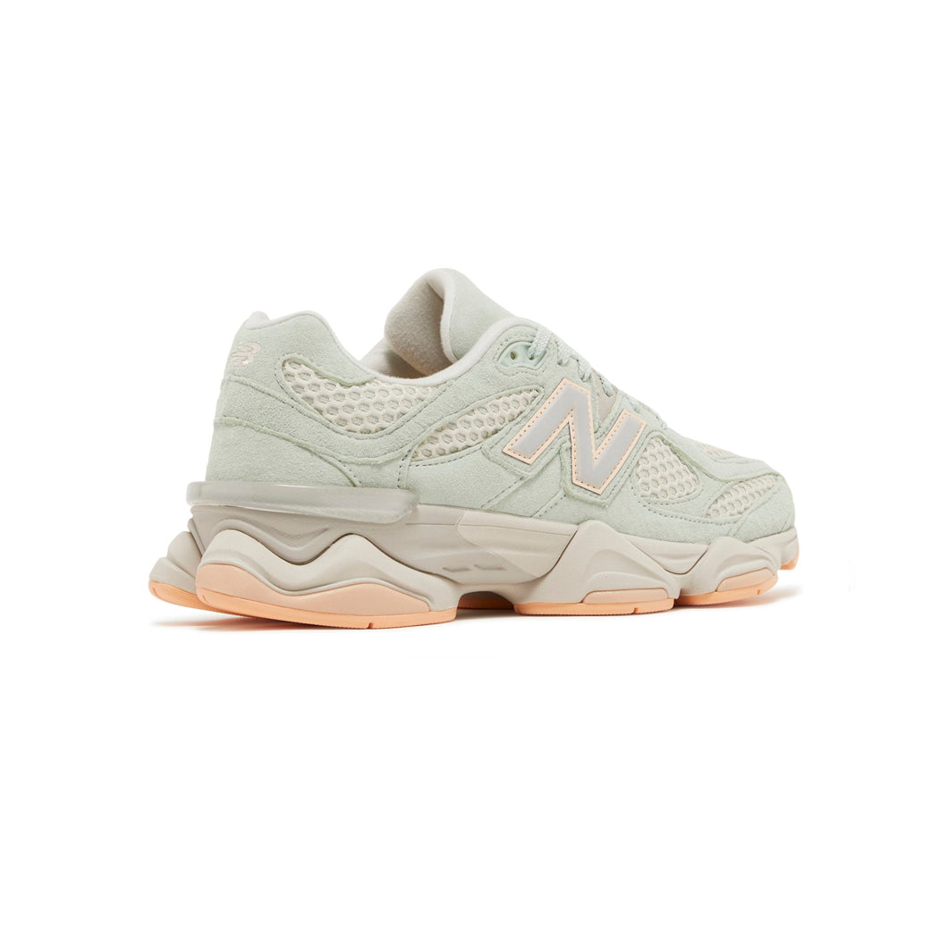 New Balance 9060 x The Whitaker Group Missing Pieces Baskets Argent Vert Mixte - 3