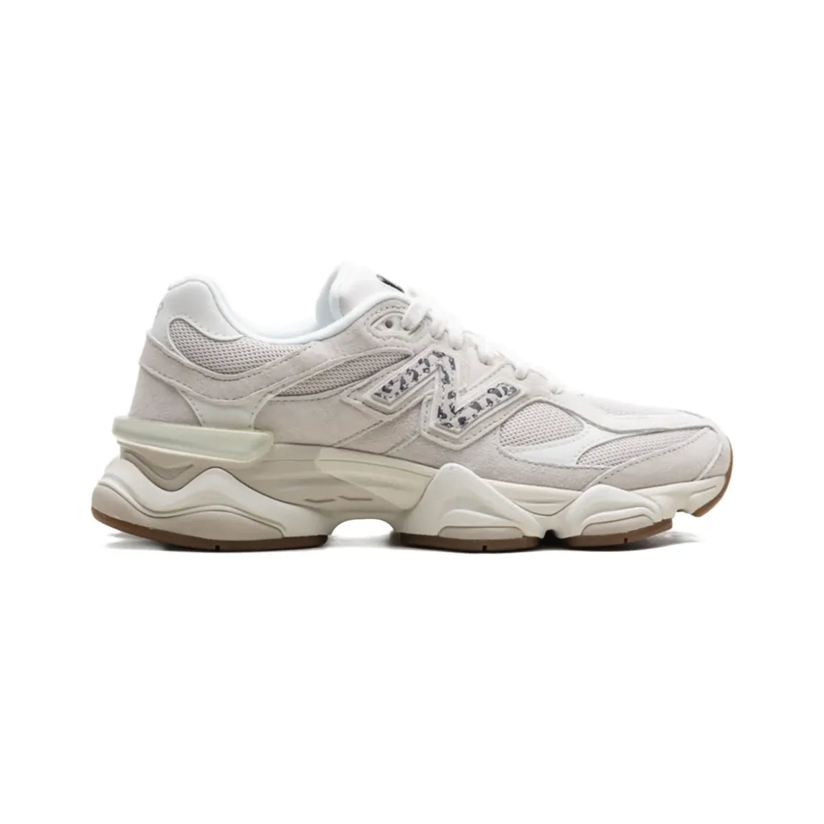 New Balance 9060 Léopard Baskets Blanc Cassé Homme Femme - 1