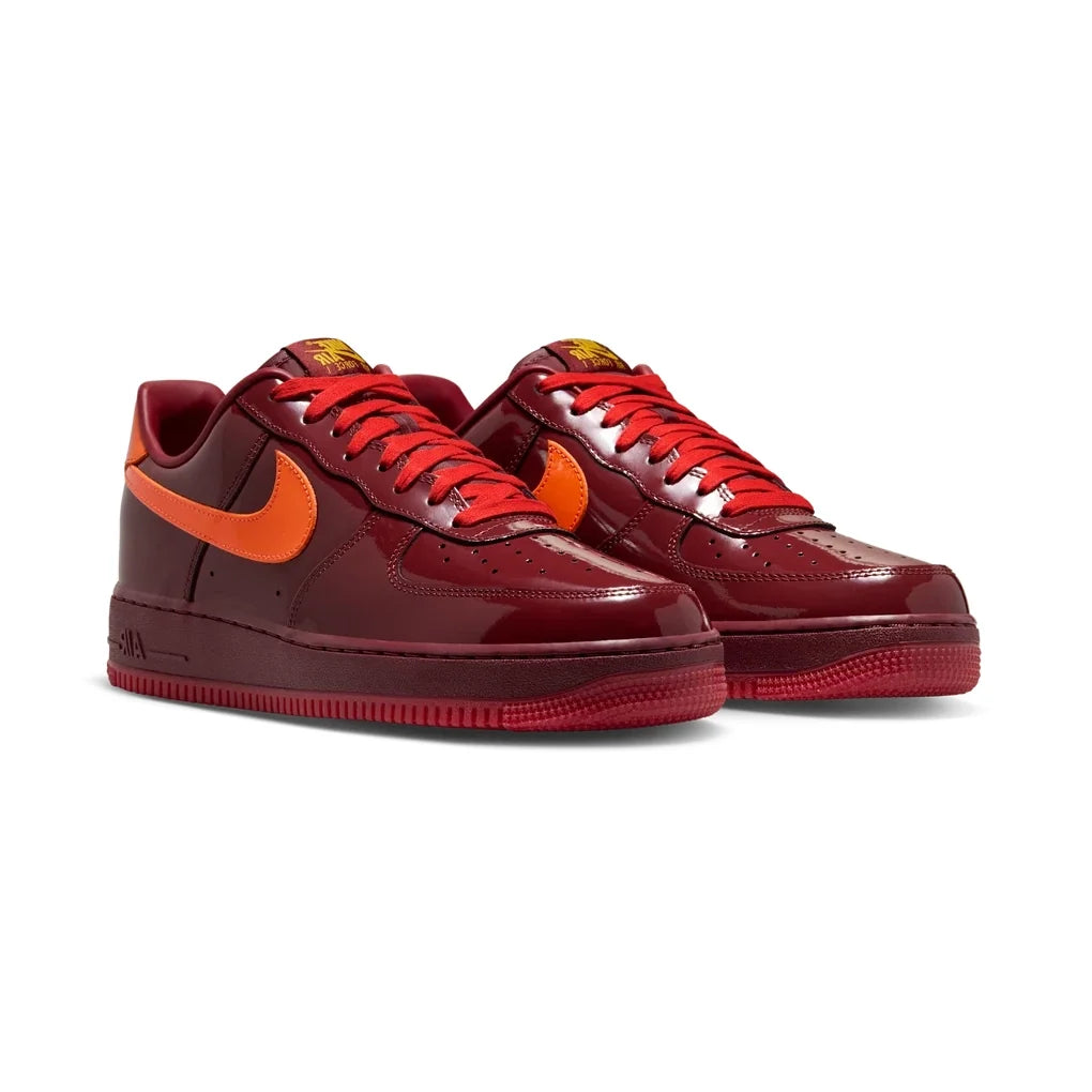 Nike Air Force 1 Low Patent Leather Dark Team Red Safety Orange Baskets Rouge Orange Mixte - 2