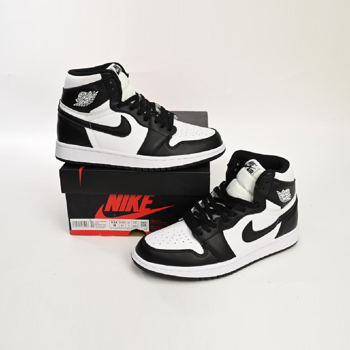 Air Jordan 1 Retro High OG Baskets Noir Blanc Homme Femme - 4