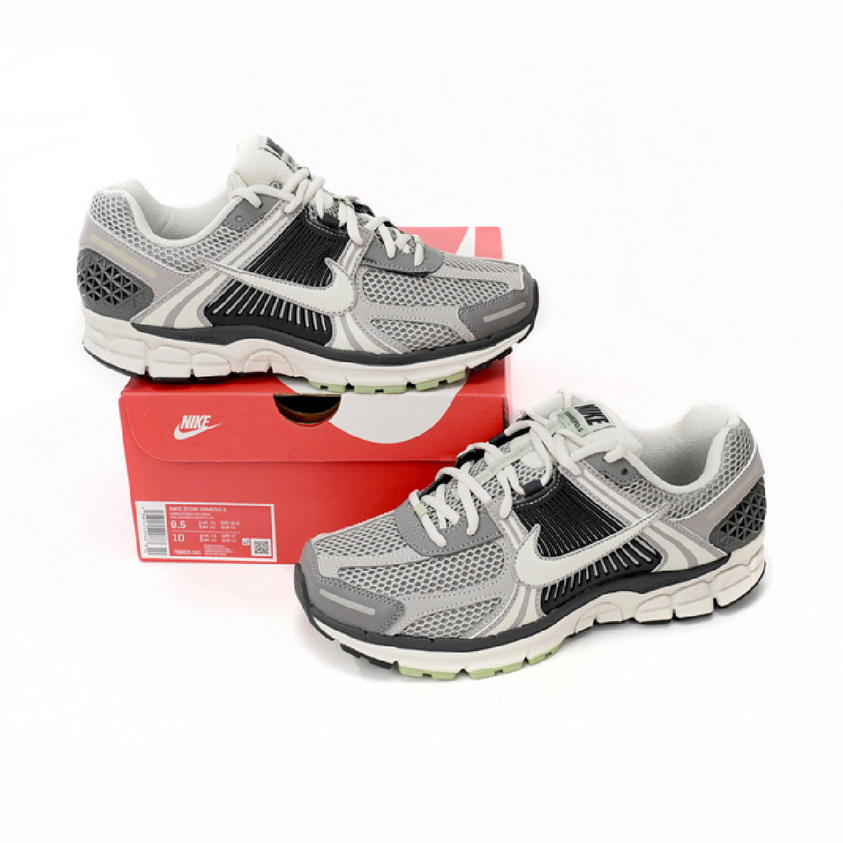 Nike Air Zoom Vomero 5 Cobblestone Flat Pewter Baskets Gris Femme - 4