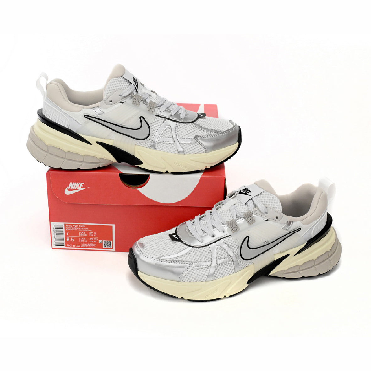 Nike V2K Run Summit White Metallic Silver Baskets Blanc Argent Homme Femme - 4